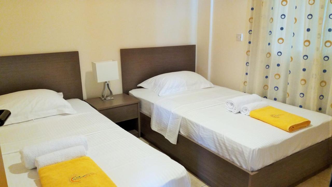 403 Apartment Carisa Artemis Court Larnaca Extérieur photo