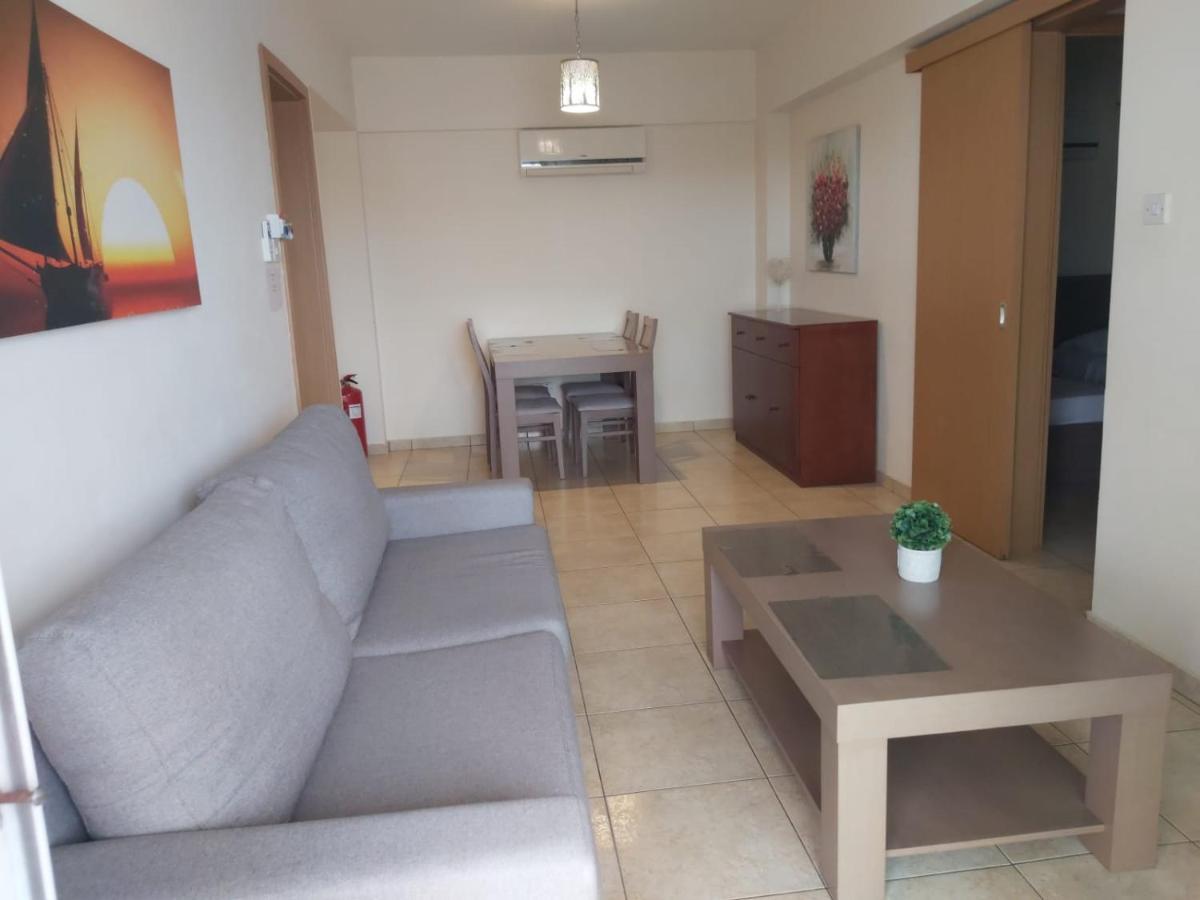 403 Apartment Carisa Artemis Court Larnaca Extérieur photo
