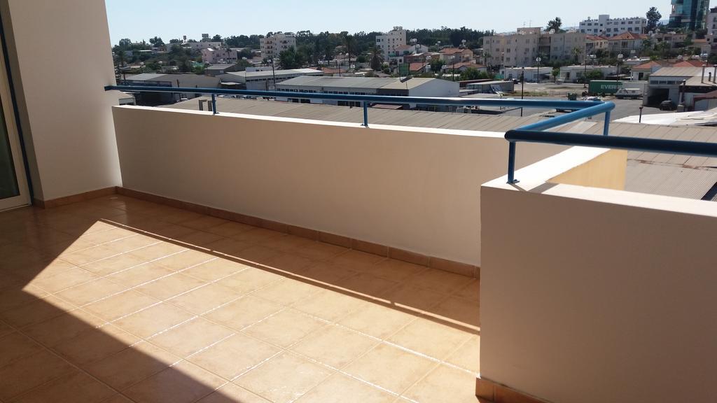 403 Apartment Carisa Artemis Court Larnaca Extérieur photo